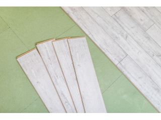 install-quality-laminate-flooring-with-cosmaroma-in-peterborough-small-0