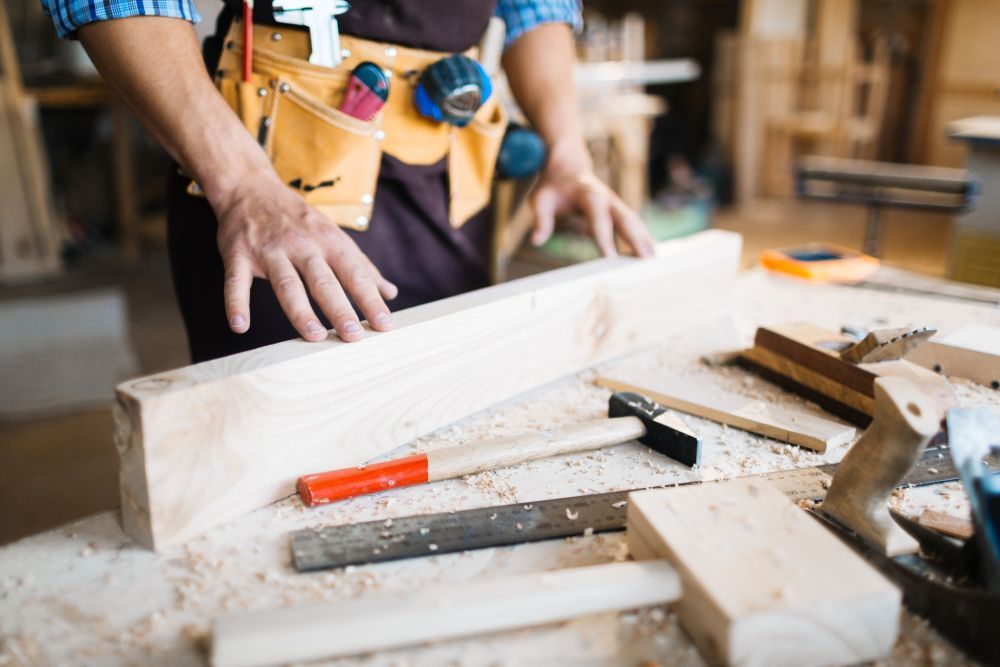 reliable-carpentry-services-for-every-home-need-big-0