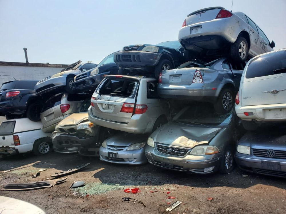 junk-cars-toronto-buyers-paying-top-cash-big-0