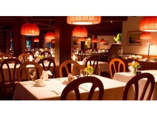looking-for-the-best-restaurants-in-lake-louise-explore-now-small-0