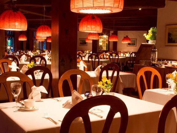 looking-for-the-best-restaurants-in-lake-louise-explore-now