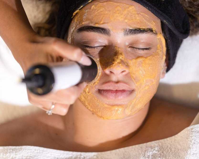 oxygeneo-facial-surrey-smooth-glowing-skin-book-today