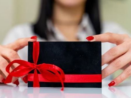 gift-card-printing-canada-custom-cards-for-your-business