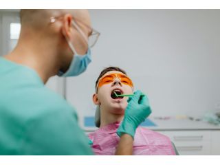 looking-for-trusted-dental-care-in-toronto-for-a-confident-smile-small-0