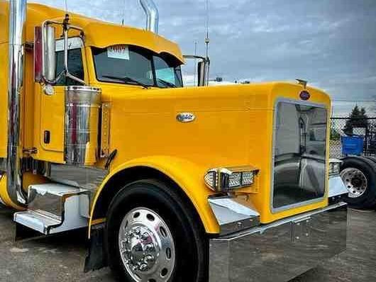 peterbilt-in-mississauga-ontario