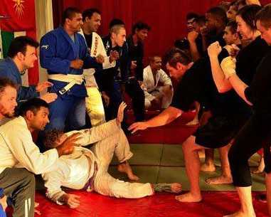 join-fun-exciting-muay-thai-classes-in-brampton-legends-mma
