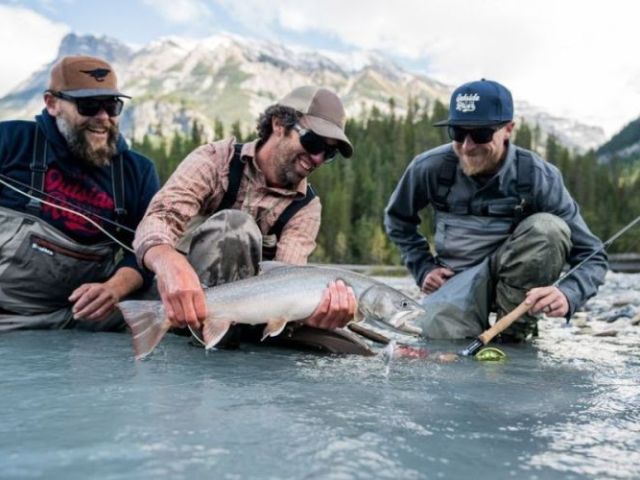 enjoy-the-best-fishing-and-boating-in-golden-bc