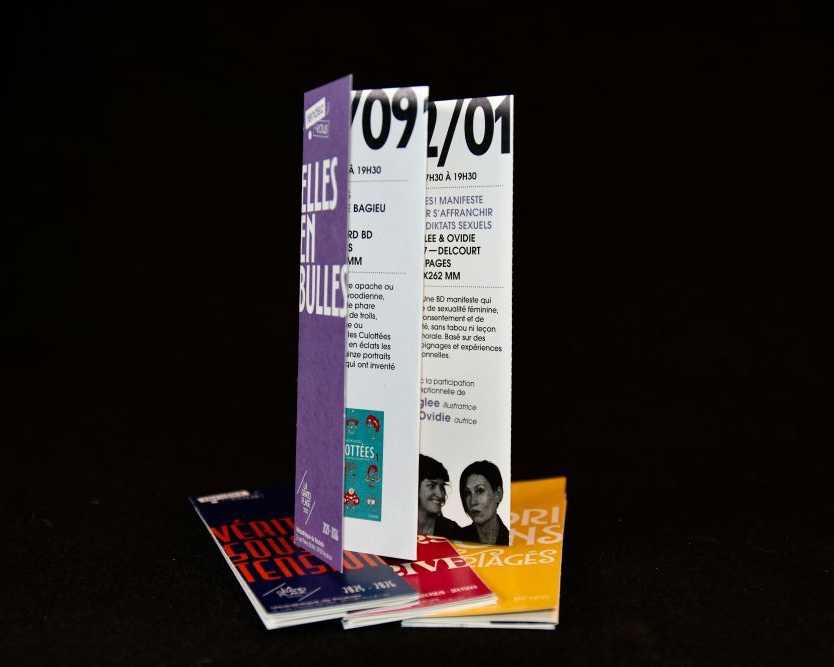 unique-classy-brochures-with-expert