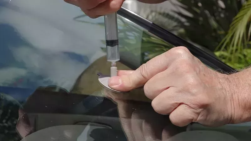 windshield-chip-repair-in-surrey-big-0