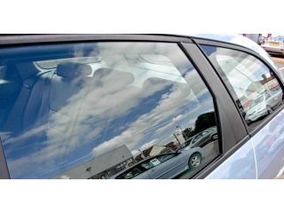 side-window-replacement-in-surrey-small-0