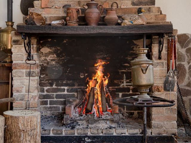 craft-custom-stone-fireplaces-in-toronto-at-maxspace-stone-works