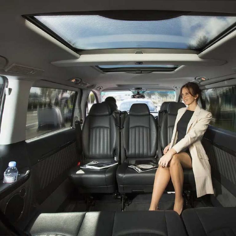 wine-tour-limousine-service-in-georgetown-on-big-1