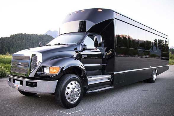 wine-tour-limousine-service-in-georgetown-on-big-4