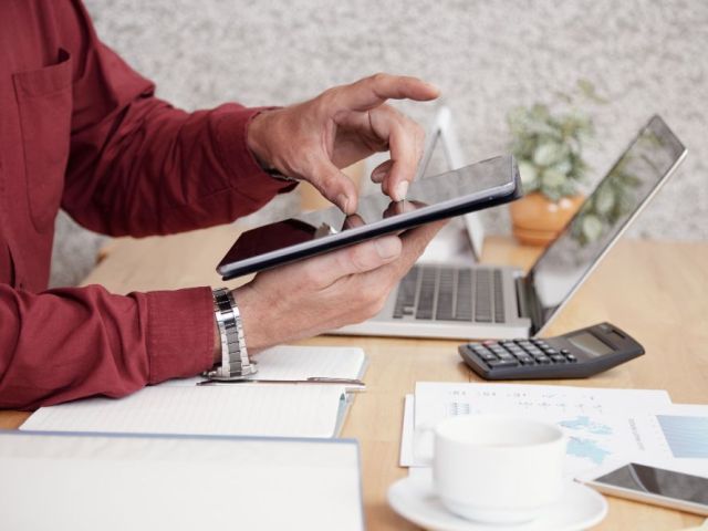 stop-drowning-in-receipts-get-virtual-bookkeeping-services