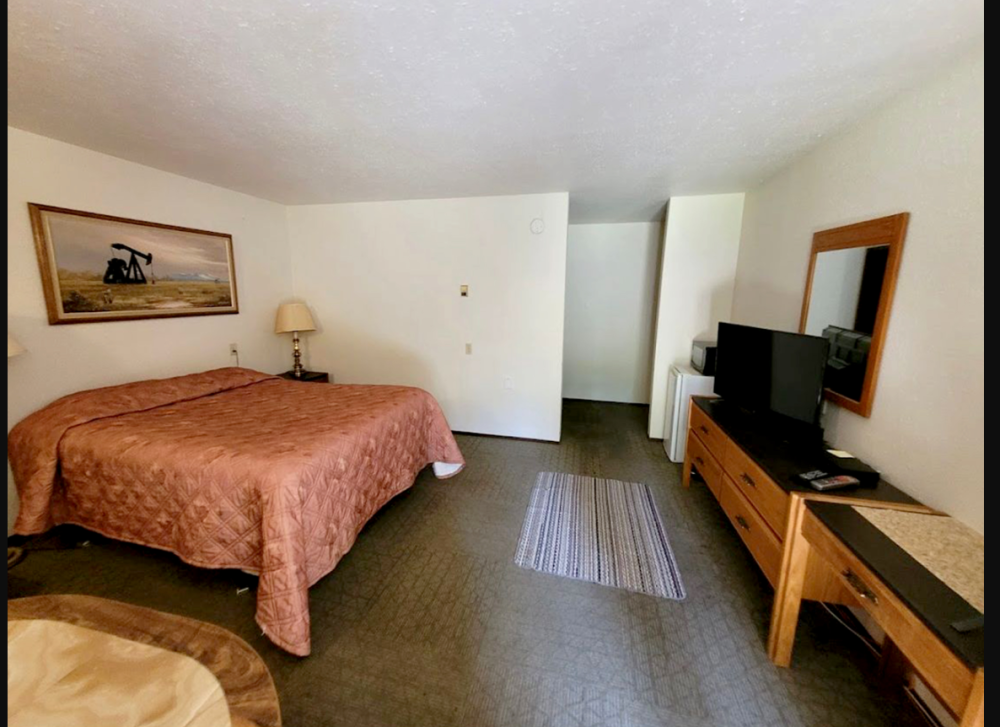 seasonal-rv-and-room-in-millet-big-0