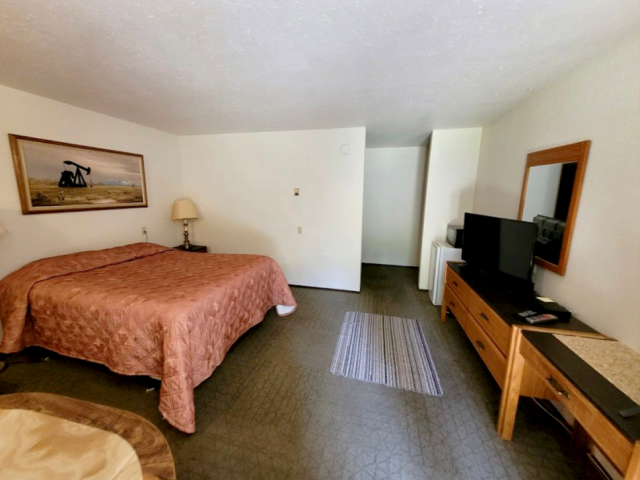 seasonal-rv-and-room-in-millet