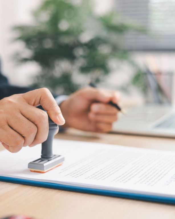 fast-hassle-free-sign-permits-in-vancouver-big-0