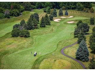high-quality-drone-video-production-in-toronto-by-gold-media-small-0