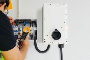 best-service-for-electrical-charger-installation-in-holmedale-big-0