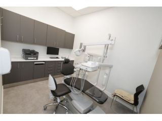 looking-for-a-trusted-dentist-in-north-oshawa-small-1