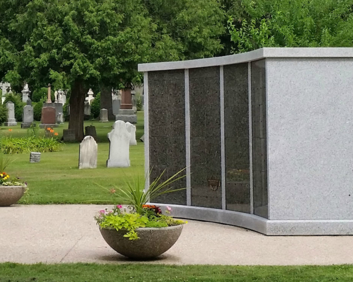 why-choosing-the-right-funeral-home-matters