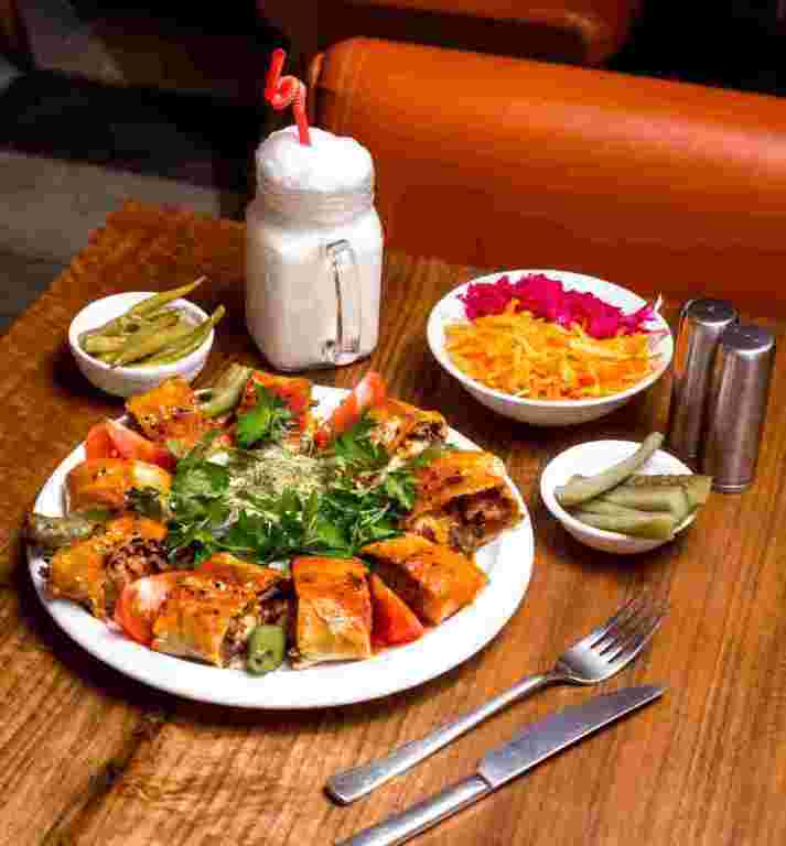 why-more-people-choose-tiffin-service-toronto-big-0