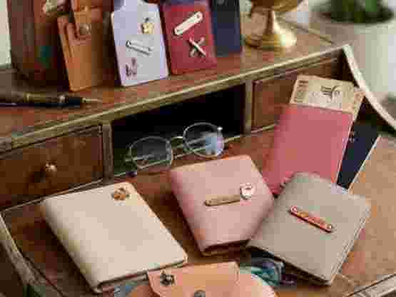 buy-personalized-travel-accessories-handcrafted-gifts