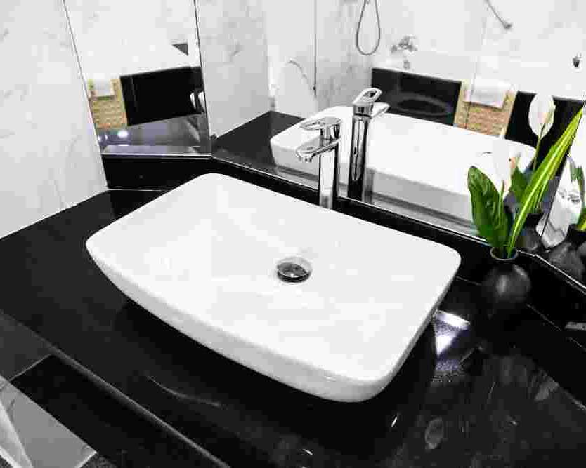 upgrade-your-bathroom-countertop-with-maxspace-stone-works-in-toronto