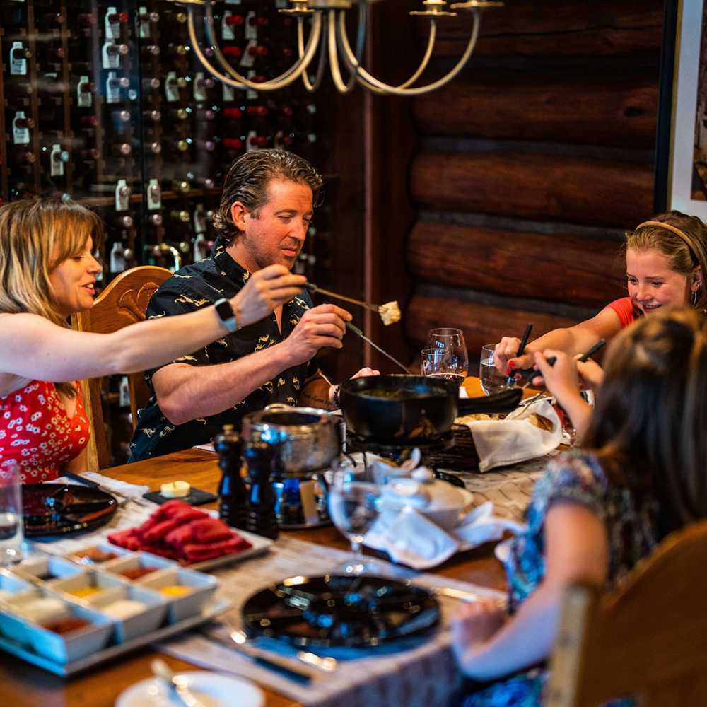looking-for-the-best-restaurants-in-lake-louise-explore-now-big-0