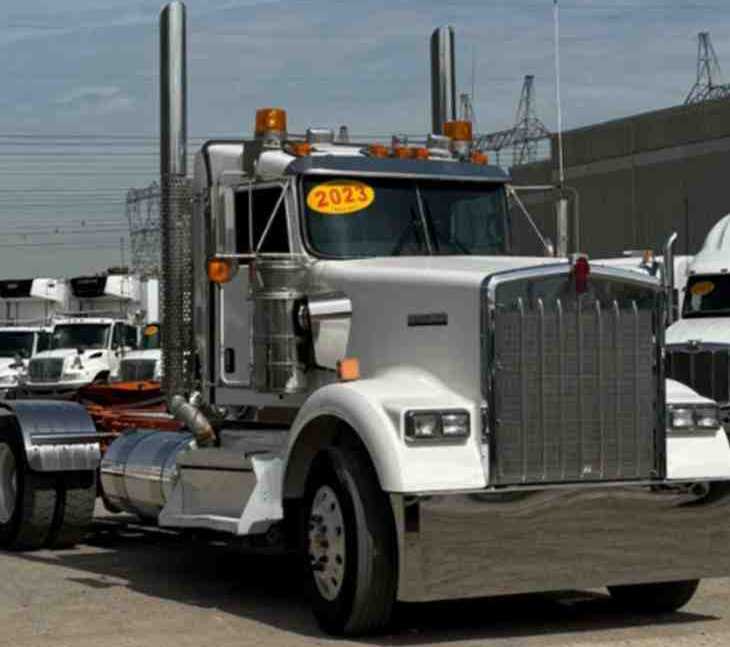 kenworth-truck-dealer-mississauga-big-0