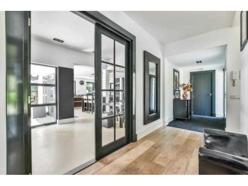 sliding-doors-in-toronto-custom-modern-installation-services-small-0
