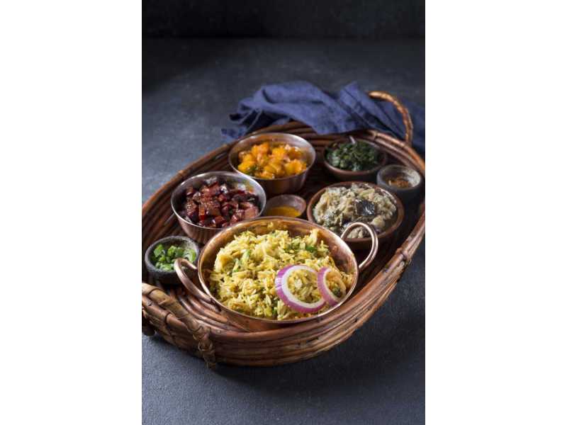 healthy-and-convenient-indian-tiffin-service-small-0
