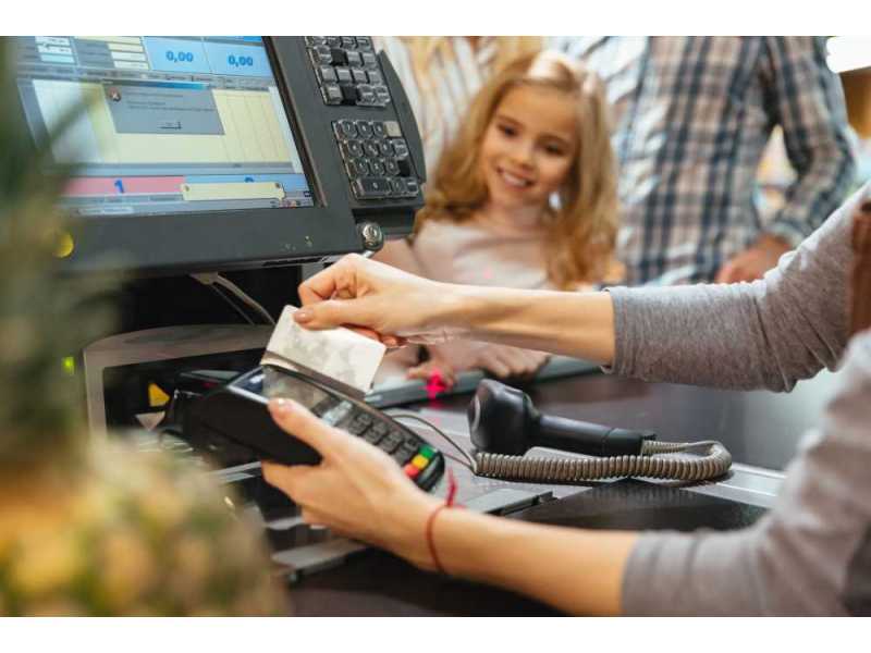lightspeed-pos-in-canada-solutions-for-business-efficiency-small-0
