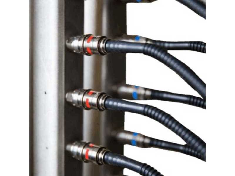 dlc-rack-manifold-systems-for-next-gen-cooling-small-0