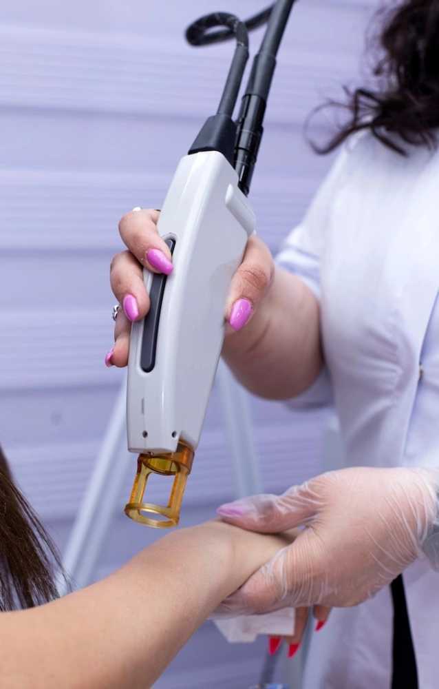 laser-hair-removal-treatment-near-me-ageless-laser-centres-big-0