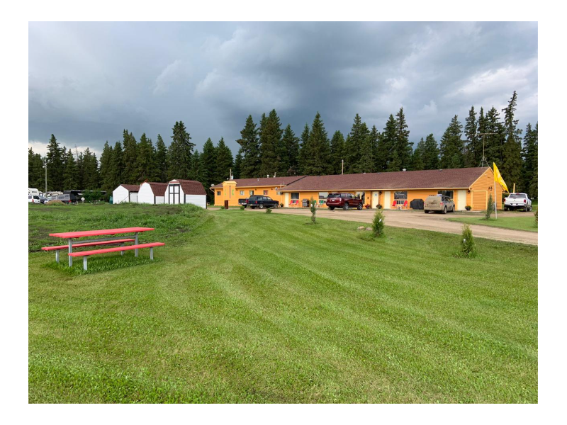 camping-rooms-in-millet-alberta-perfect-blend-of-comfort-small-0