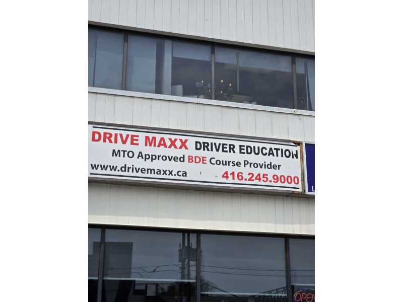 driving-lessons-vaughan-for-safe-confident-driving-small-0