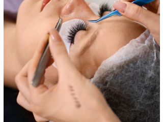 Get Stunning Eyelash Extensions in Langford | New Me Esthetics