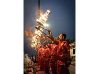 journey-through-india-magnificent-monuments-and-sacred-temples-await-small-1