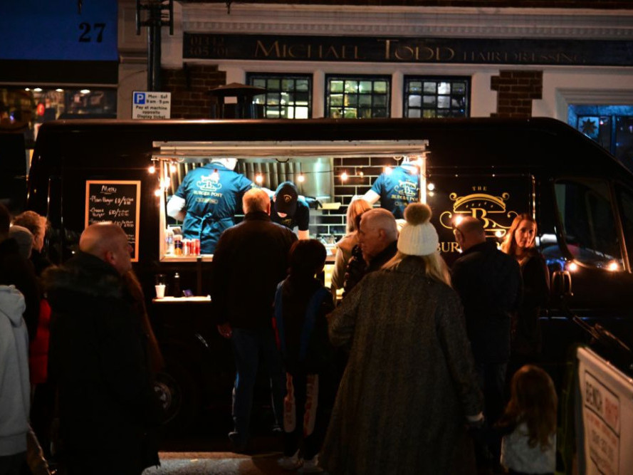 mobile-catering-burger-van-the-burger-post-big-4