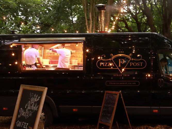 mobile-food-van-catering-the-pizza-burger-post-big-3