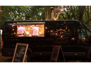 mobile-food-van-catering-the-pizza-burger-post-small-3