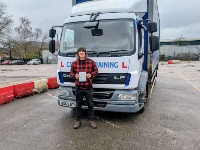 start-your-career-with-hgv-training-basingstoke