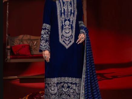 pakistani-designer-clothes-online-uk-elegant-suits-and-dresses-at-rang-jah