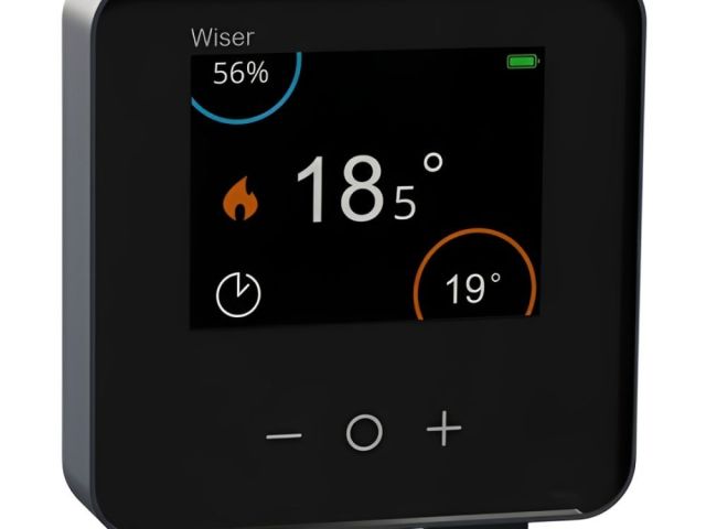 shop-schneider-cctfr6401-lcd-display-thermostat-enrgtech