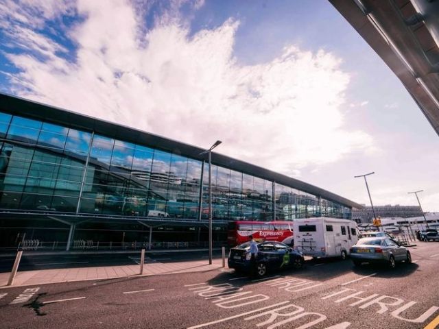 cost-effective-airport-transfers-falkirk-for-every-traveller