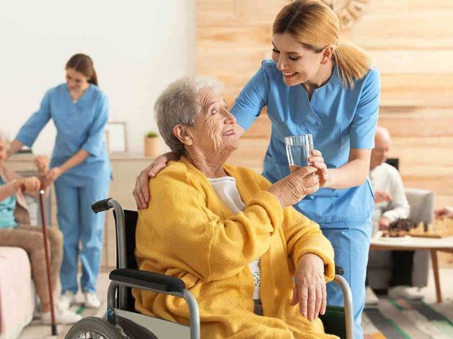 enquire-today-live-in-care-farnham