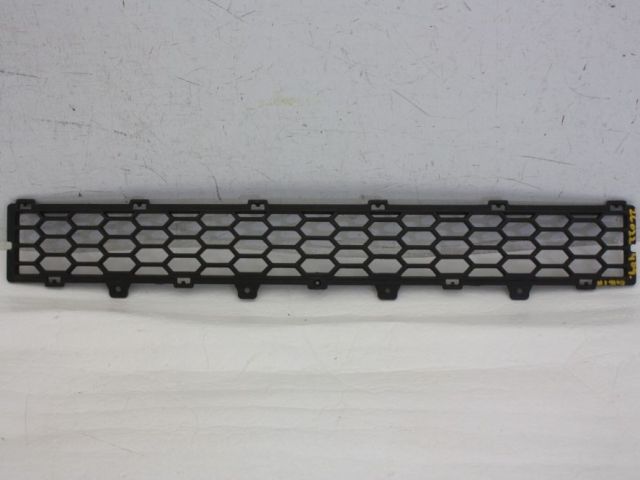 chevrolet-captiva-front-bumper-lower-grill-2006-to-2011-96623441