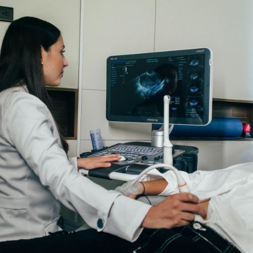 experience-advanced-pregnancy-scans-at-window-to-the-womb-watford-big-3