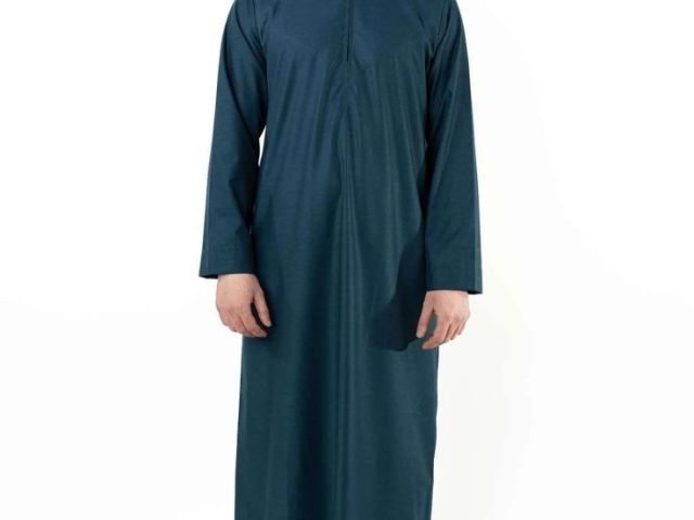 premium-thobes-for-men-stylish-mens-thobe-uk-yunes-thobes